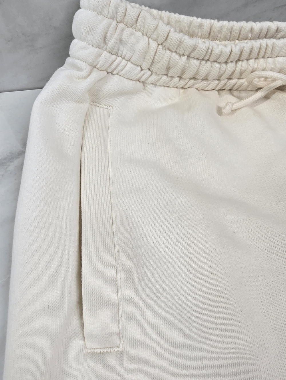 Gucci Cream Joggers with Multicolor Star Motif - Picture 5 of 11